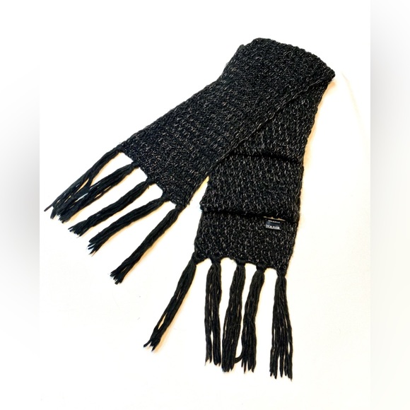 Women’s Black w Silver Lurex Metallic Fringed Knit Scarf Wrap from Renee’s NYC - Picture 5 of 7